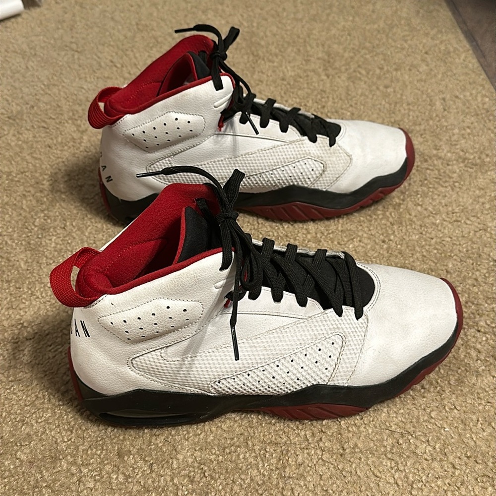 Nike Jordan Lift Off White Gym Red!!